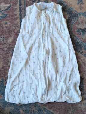 Halo SleepSack Muslin - White with Blue And Gray Stars